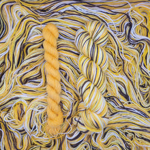 Load image into Gallery viewer, 'Ditzy' Self Striping Sock Sets
