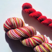 Load image into Gallery viewer, 'Berry Retro' Self Striping Sock Set
